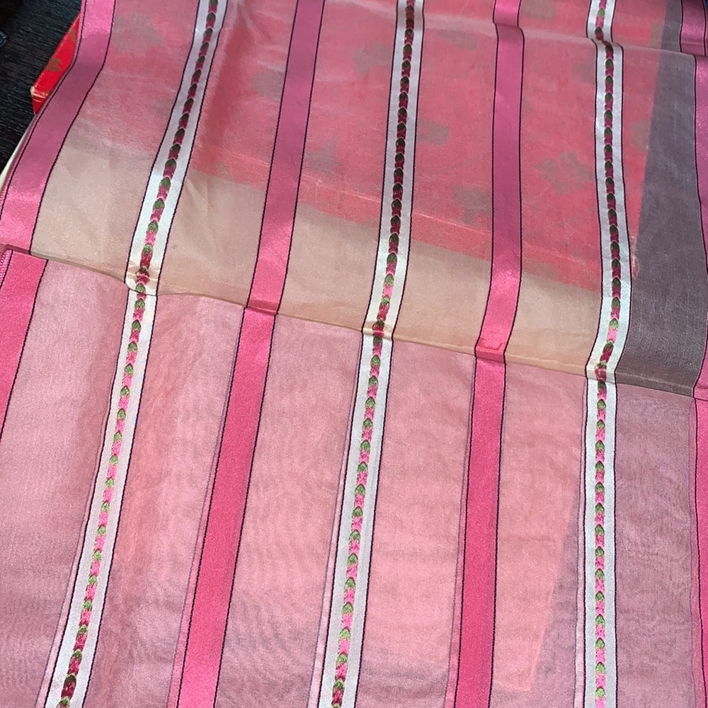 Antique Vanette Creations scarf in G Fox & Co box - Picture 4 of 7